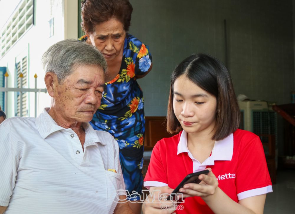 Dự kiến sẽ phát động chiến dịch ra quân “Đi từng ngõ, gõ từng nhà, hướng dẫn từng người dân sử dụng dịch vụ, ứng dụng số để phát triển kinh tế số” của tổ công nghệ số cộng đồng trong 10 ngày (từ ngày 1-10/10).