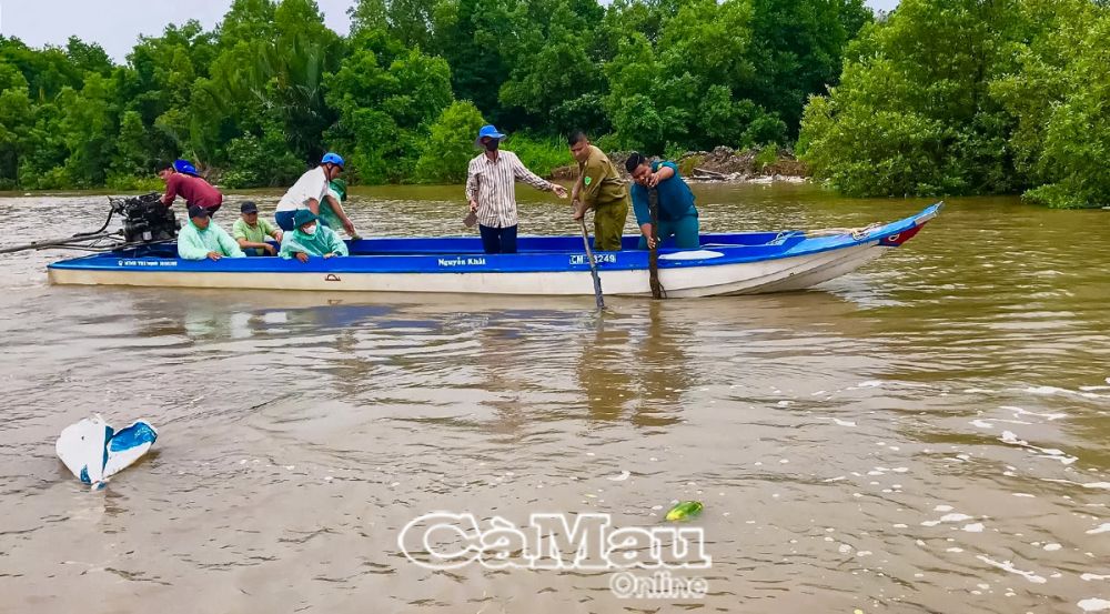 Quyết tâm không để lú, đáy ngầm trên sông, kênh, rạch.