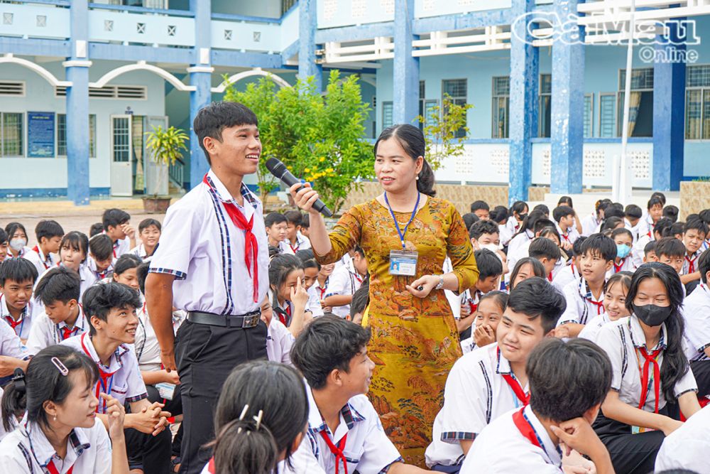  Các em phát biểu bày tỏ quan điểm của mình về bình đẳng giới.