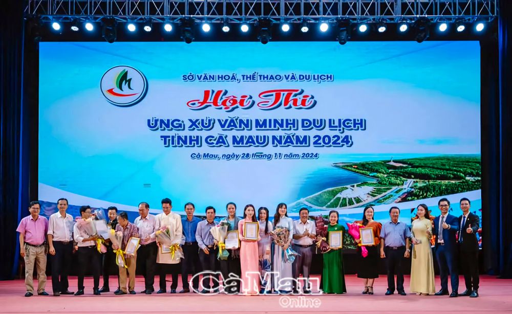 Hội thi thành công rực rỡ với sự tham dự của 13 đội thi đến từ các đơn vị kinh doanh dịch vụ, du lịch, các điểm đến trên địa bàn tỉnh.