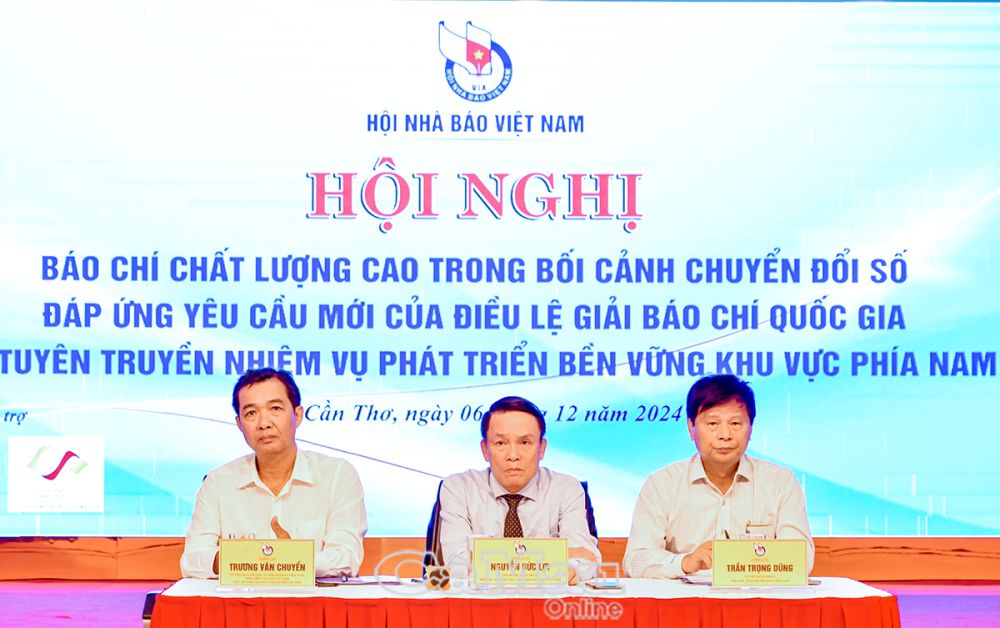 Lãnh đạo Hội Nhà báo Việt Nam chủ trì hội nghị.