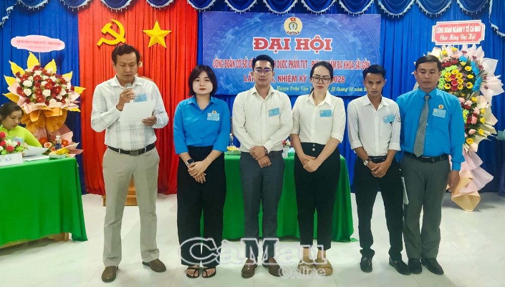 Ban Chấp hành, Uỷ ban Kiểm tra CĐCS Công ty TNHH Dược phẩm TVT – Phòng khám Đa khoa Sài Gòn lần thứ I, nhiệm kỳ 2024-2028 ra mắt tại đại hội.