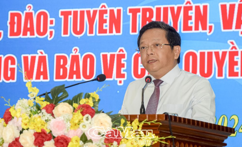 1/ Phó bí thư Thường trực Tỉnh uỷ Nguyễn Đức Hiển phát biểu tại hội nghị.