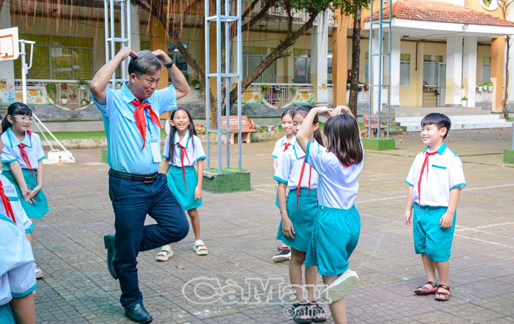 5/ Phần thi thực hành kỹ năng của các thí sinh tại Trường Tiểu học Lê Quý Đôn (Phường 9, TP Cà Mau).