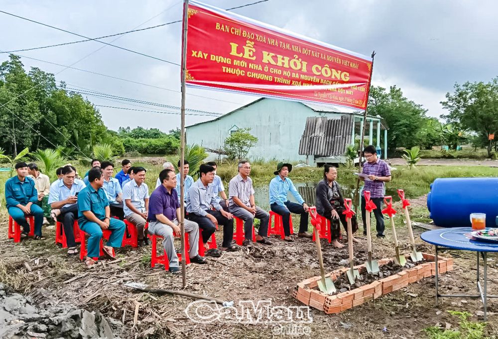 Các địa phương trong tỉnh đang khẩn trương khởi công, hoàn thiện, phấn đấu hoàn thành giai đoạn 1 chương trình xoá nhà tạm, nhà dột nát trên địa bàn tỉnh.