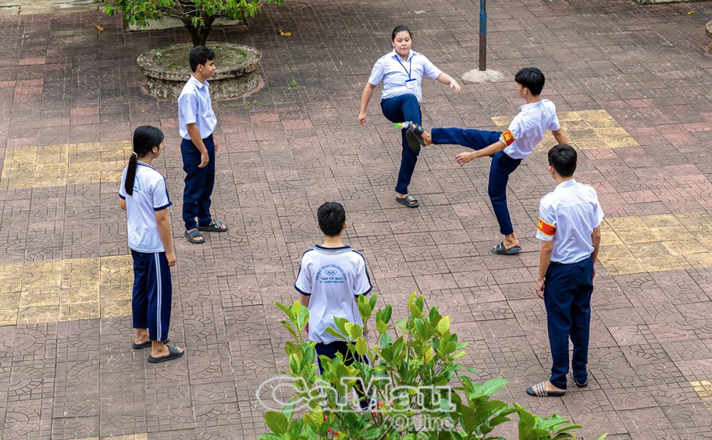 Các em cũng có ước mơ, có nghề nghiệp ổn định để tự lập, không làm gánh nặng cho gia đình và xã hội.