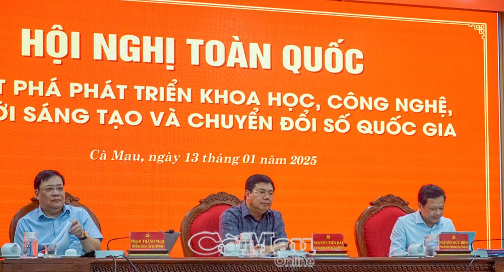 Chủ trì tại điểm cầu Cà Mau có Uỷ viên Ban Chấp hành Trung ương Đảng, Bí thư Tỉnh uỷ, Chủ tịch HĐND tỉnh Nguyễn Tiến Hải; Phó bí thư Thường trực Tỉnh uỷ Nguyễn Đức Hiển; Phó bí thư Tỉnh uỷ, Chủ tịch UBND tỉnh Phạm Thành Ngại.