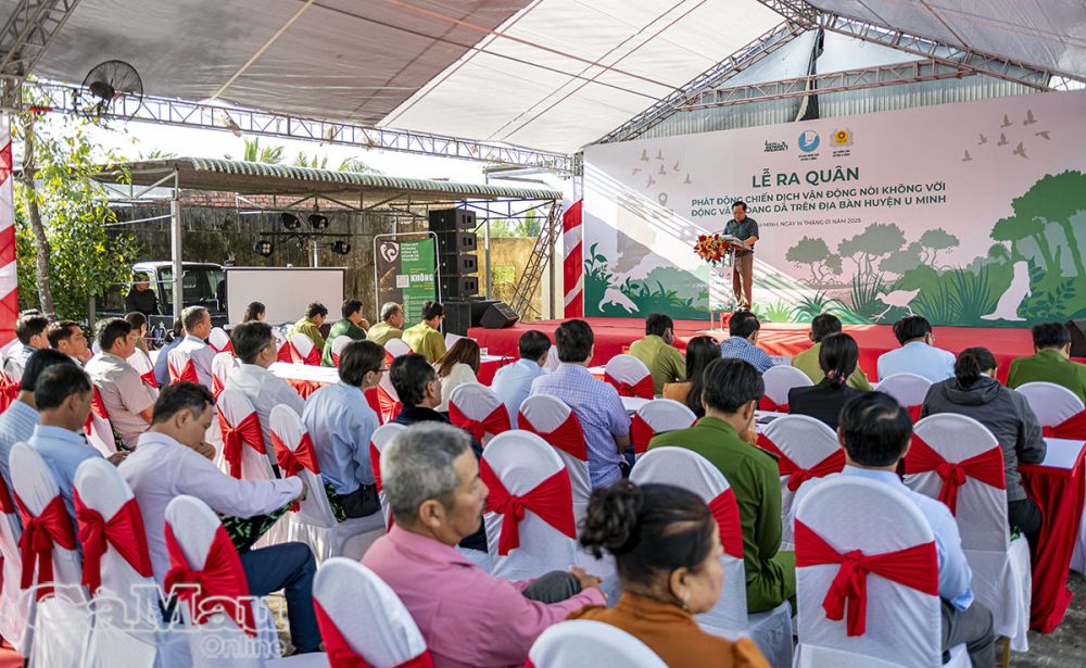 2, Hơn 100 đại biểu, chủ các cơ sở gây nuôi động vật hoang dã và chủ nhà hàng, quán ăn trên địa bàn tham dự chiến dịch.