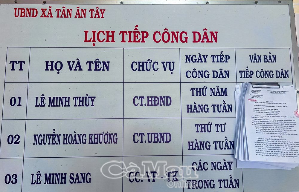 Lịch tiếp công dân được công khai để tiện cho người dân có nhu cầu gặp gỡ, đối thoại với lãnh đạo UBND xã.