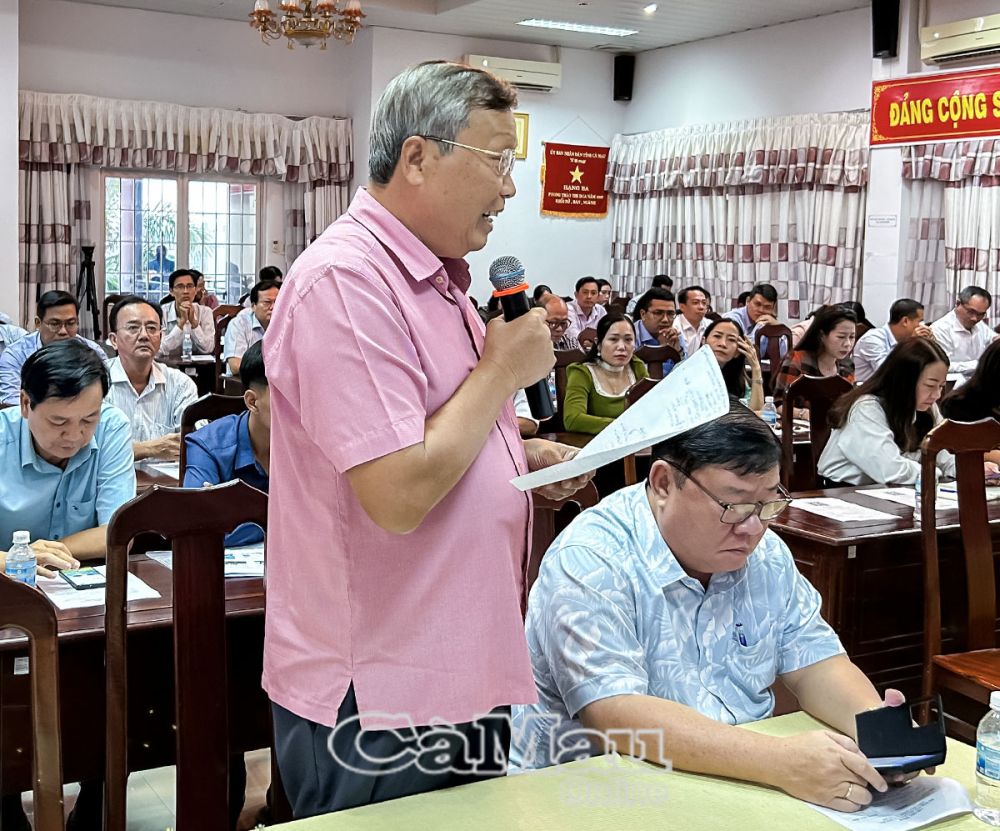 Ông Mai Hữu Chinh, Chủ tịch Liên hiệp các Hội Khoa học và Kỹ thuật tỉnh, “Thời gian tới KH – CN sẽ là yếu tố quan trọng hàng đầu do đó cần phải chuẩn bị về nguồn nhân lực, cơ sở hạ tầng và vật chất để có thể tạo đột phá”.