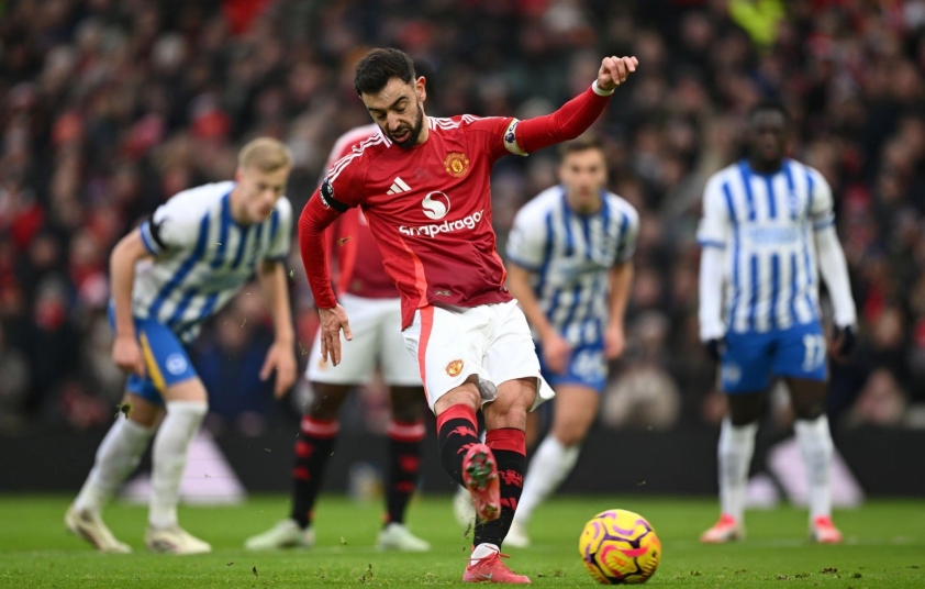 Fernandes ghi bàn, nhưng Man Utd vẫn trắng tay.