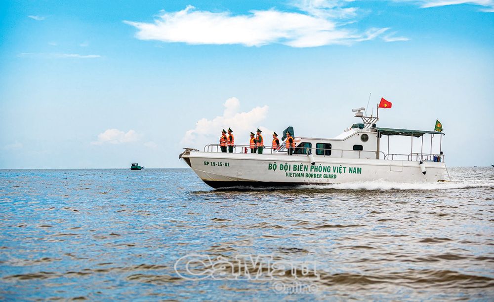 Tăng cường công tác tuần tra trên biển.        Ảnh: LÊ TUẤN