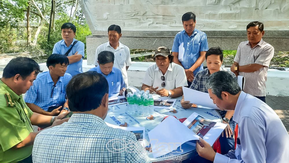 Lãnh đạo huyện trưng cầu ý kiến các sở, ngành tỉnh trong quy hoạch phát triển Bến Vàm Lũng.