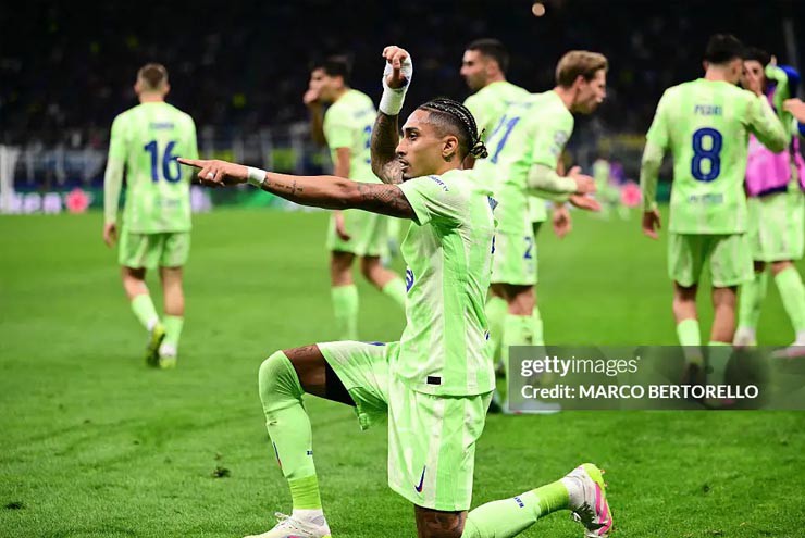 Những tưởng Raphinha đã giúp Barcelona vào chung kết...
