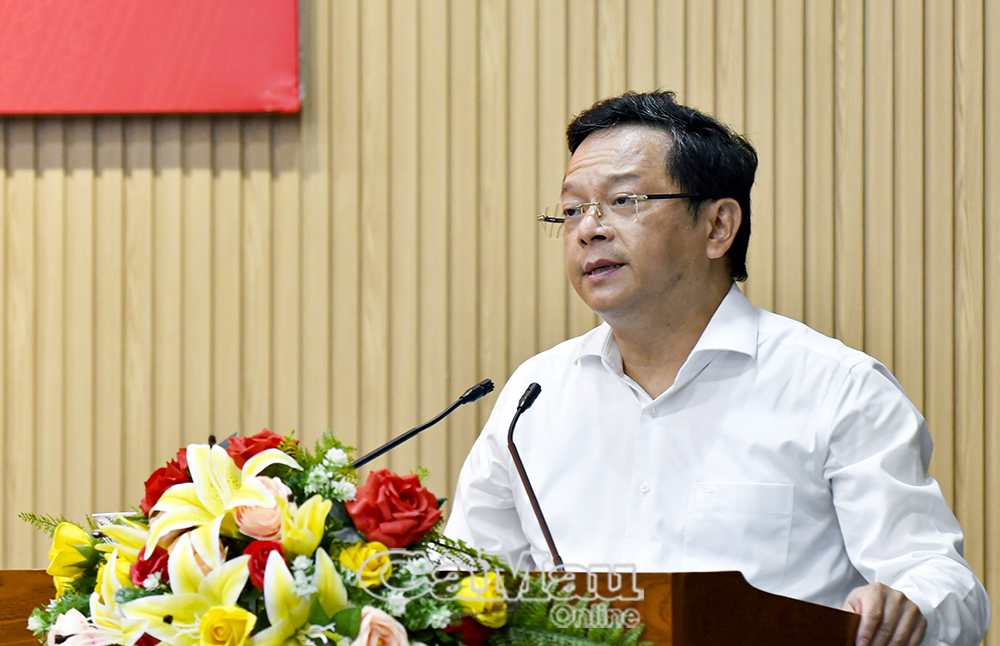 02/-  Phó bí thư Thường trực Tỉnh uỷ Nguyễn Đức Hiển thông tin những nội dung liên quan đến việc tổ chức đại hội đảng bộ cấp cơ sở sau sắp xếp tinh gọn bộ máy, hệ thống chính trị.