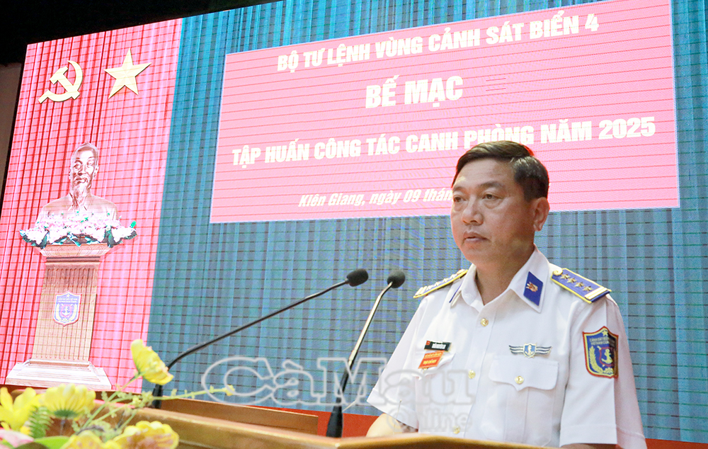 Đại tá Trần Nguyên Lai, Phó Tư lệnh, Tham mưu trưởng, phát biểu bế mạc.