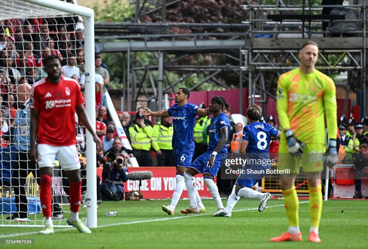 Colwill (6) ghi bàn thắng duy nhất giúp Chelsea giành vé tham dự Champions League.
