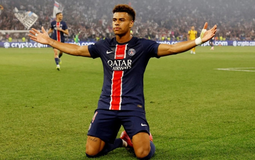Tài năng trẻ Doue toả sáng trong chiến tích của PSG.