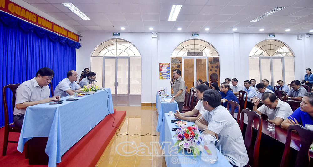 Nhà báo Ngô Minh Toàn, Phó tổng biên tập điều hành Báo và Đài Phát thanh – Truyền hình Cà Mau, thông tin về những kết quả và bước đi trong thời gian tới sau khi hợp nhất.