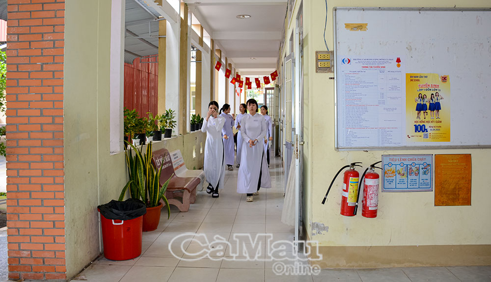 Thiết bị phòng, chống cháy được trang bị đầy đủ tại Trường THPT Lý Văn Lâm.