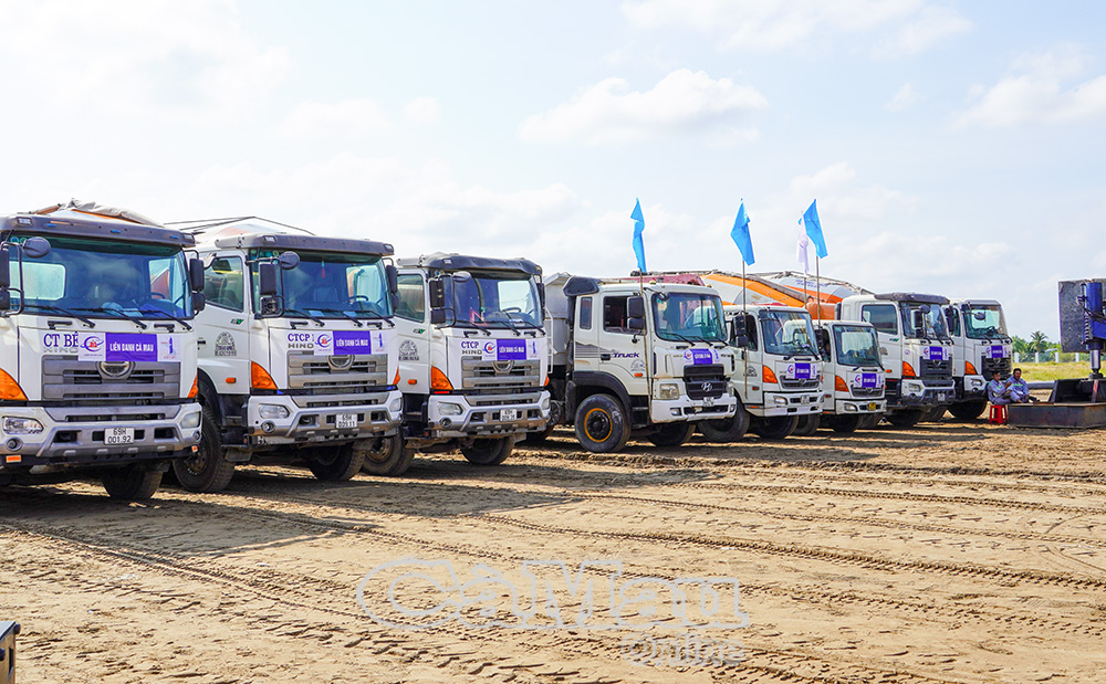 Dự án đầu tư xây dựng Bệnh viện Đa khoa Cà Mau 1.200 quy mô giường bệnh, đến ngày 02/6 chỉ giải ngân 12% kế hoạch vốn; trong khi năm năm nay bố trí hơn 2.200 tỷ đồng.