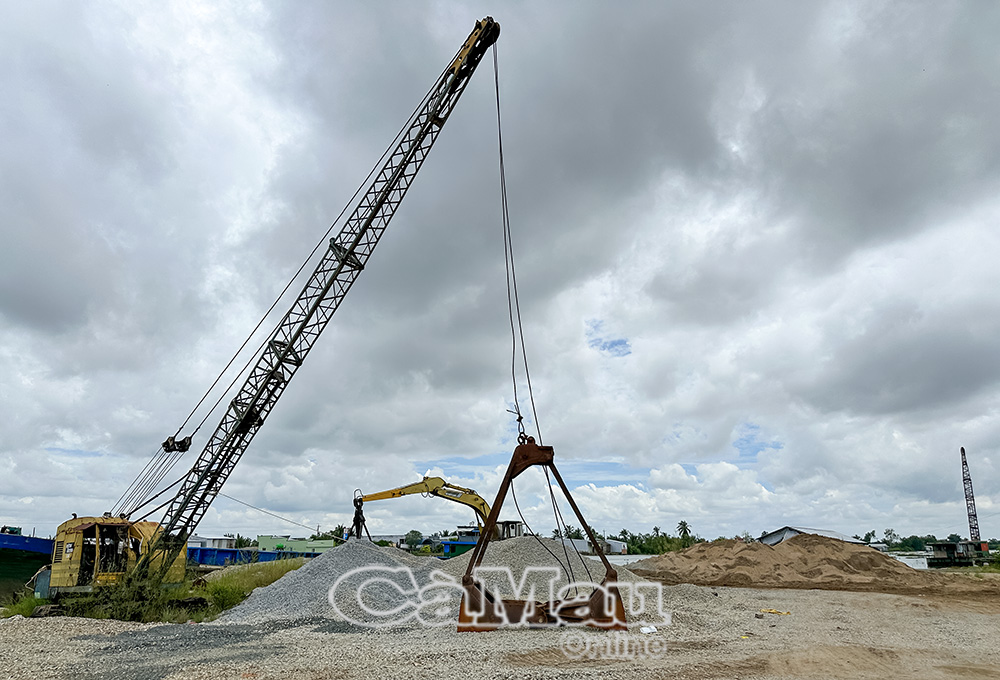 Giá vật liệu xây dựng từ khoảng tháng 2 đến nay tăng từ 30-40%, nhất là đối với vật liệu như cát, đá.