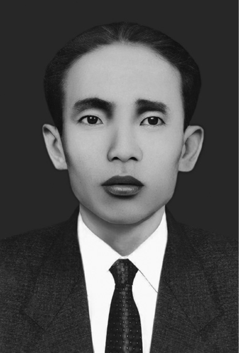Nhà báo Trần Ngọc Hy.                  Ảnh tư liệu