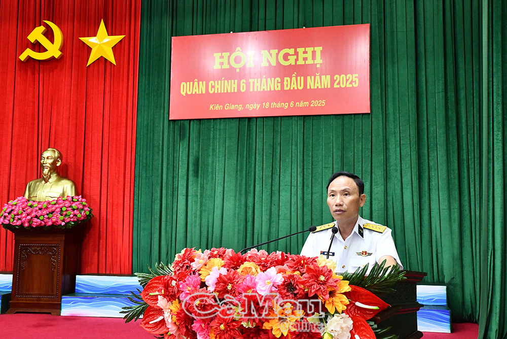  Đại tá Ngô Văn Thành quán triệt Nghị quyết lãnh đạo thực hiện nhiệm vụ 6 tháng cuối năm 2025 của Đảng ủy Vùng 5 Hải quân.