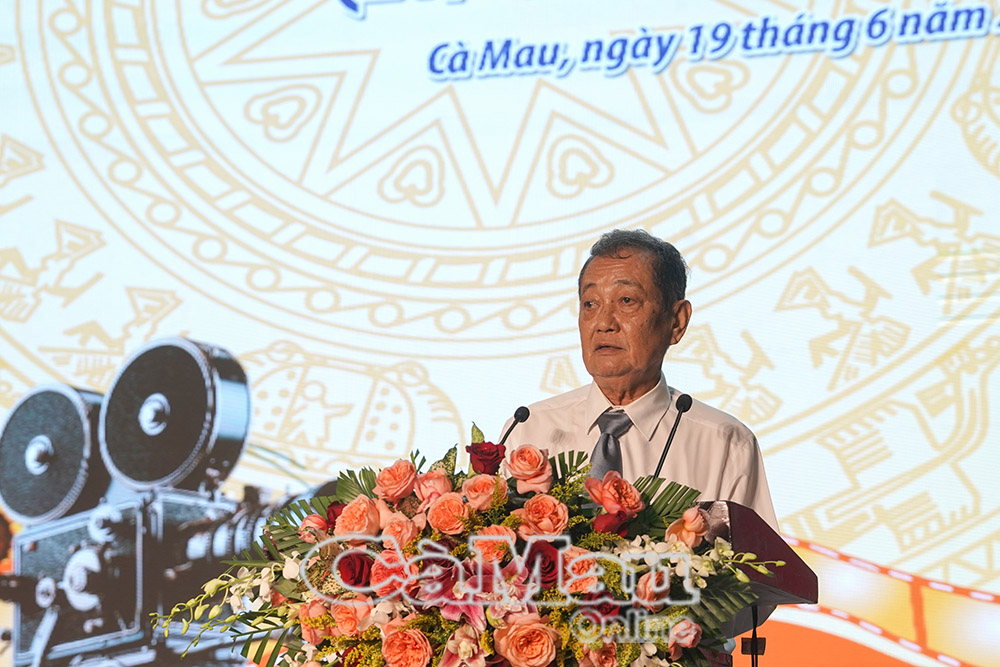 6/ Nhà báo Nguyễn Bé, nguyên Phó Chủ tịch Hội Nhà báo Việt Nam, nguyên Tổng Biên tập Báo Cà Mau, chia sẻ đôi điều tâm huyết trong ngày hội lớn của những người làm báo.