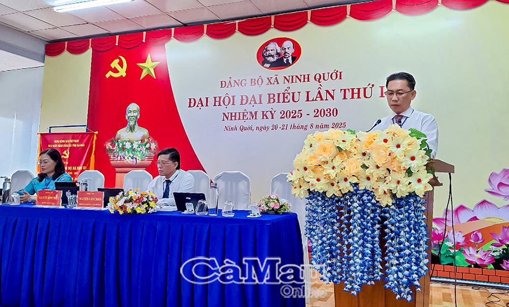 Đồng chí Nguyễn Minh Nhựt, Bí thư Đảng uỷ xã Ninh Quới, phát biểu kết thúc phiên trù bị.