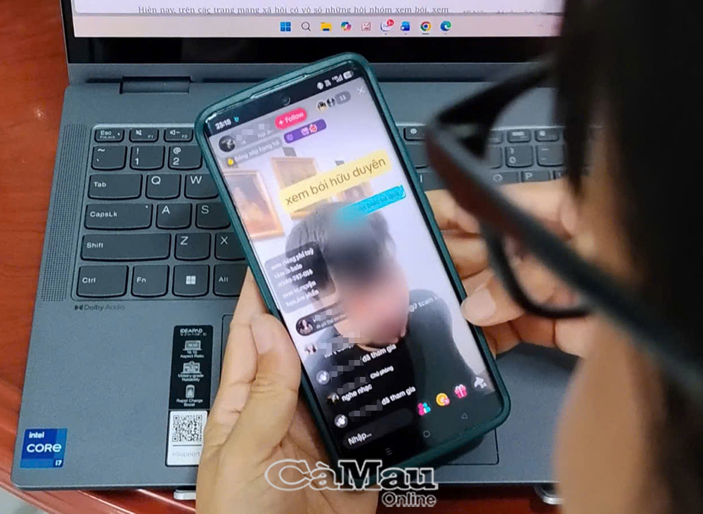Nhiều tài khoản TikTok livestream xem bói hữu duyên nhưng lại dẫn dụ người xem nhắn tin vào số điện thoại có tài khoản Zalo để được xem riêng về tình cảm, công việc, vận hạn...