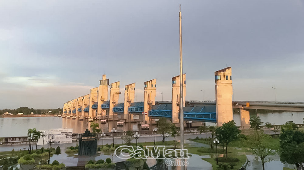 Hệ thống cống Cái Lớn giúp điều tiết nước cho vùng bán đảo Cà Mau.