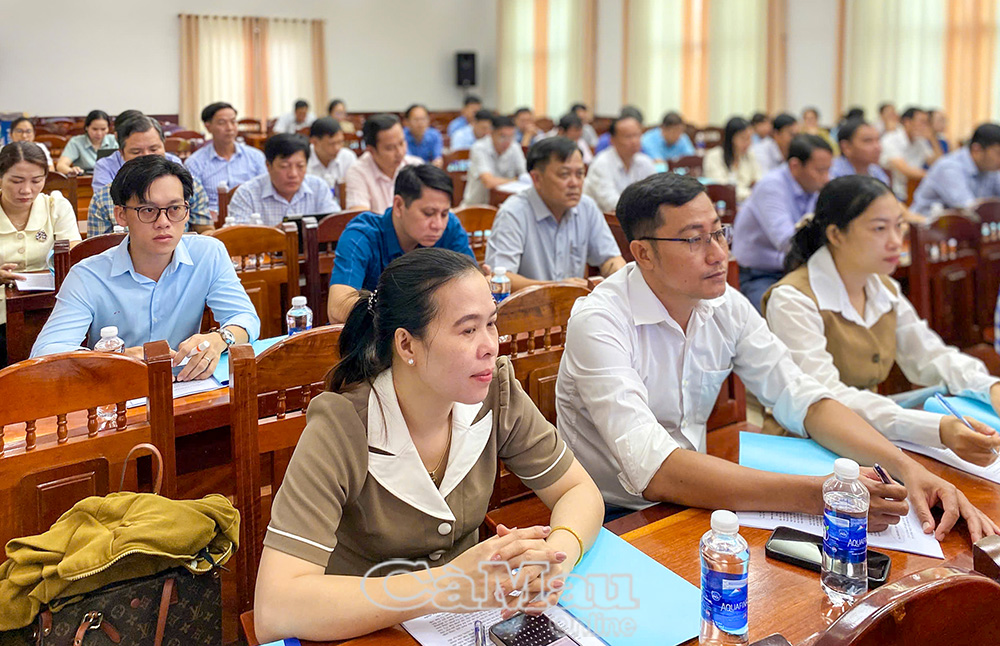 Quang cảnh lớp tập huấn truyền thông chính sách cho cán bộ, công chức, viên chức cấp tỉnh.