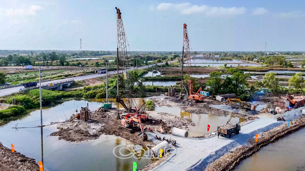 Tuyến cao tốc Cà Mau - Ðất Mũi là một trong những điểm sáng công tác GPMB.