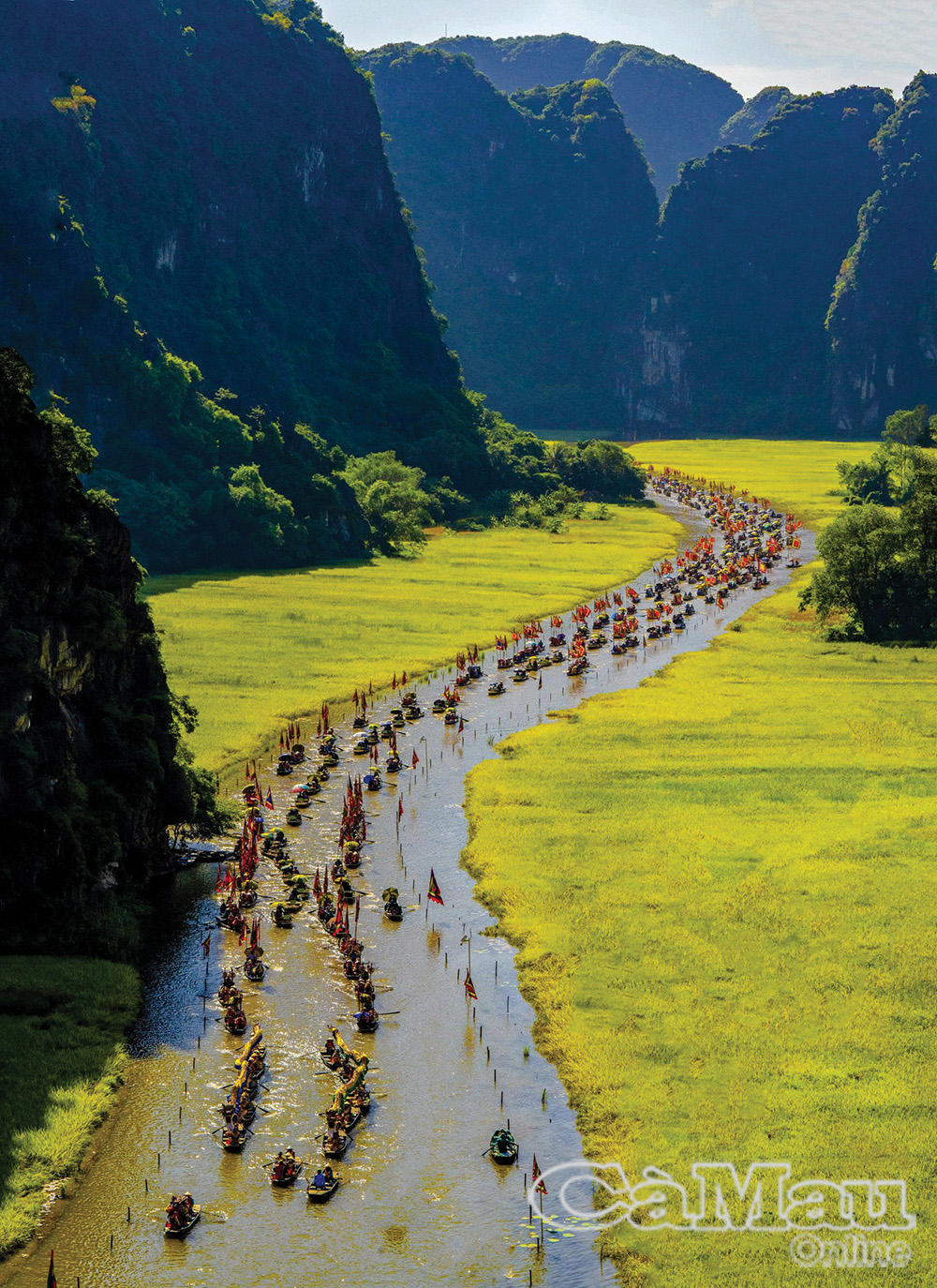 Lễ hội Sắc vàng Tam Cốc - Tràng An 2026 là một trong những hoạt động điểm nhấn thuộc Tuần Du lịch Ninh Bình 2026.
