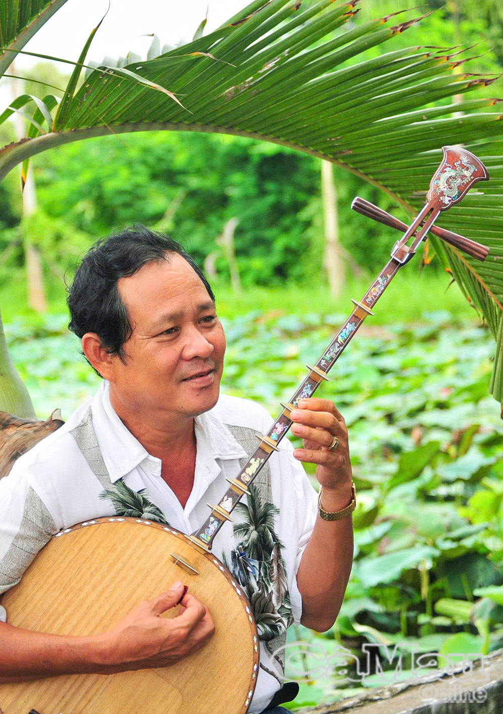 NNƯT Ðỗ Ngọc Ẩn đã đi trọn hành trình cống hiến cho nghệ thuật. Ảnh: PHAN THANH CƯỜNG