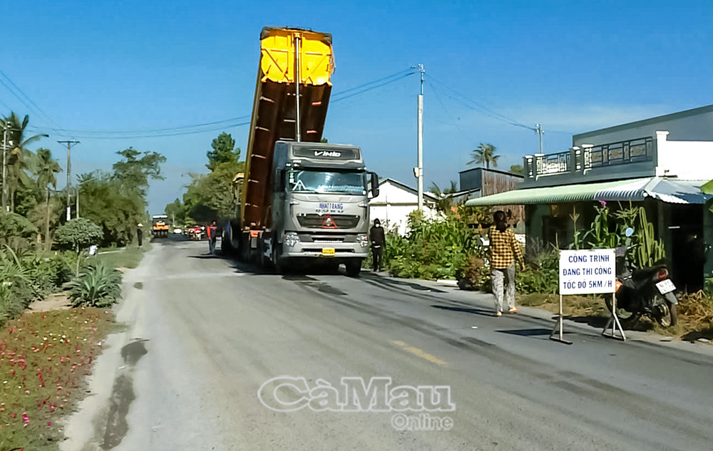 Ðơn vị thi công đang đẩy nhanh tiến độ dự án.