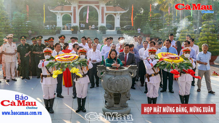 Họp mặt mừng Đảng, mừng Xuân