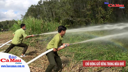 Chủ động giữ rừng trong mùa khô