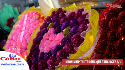 Nhộn nhịp thị trường quà tặng 8/3