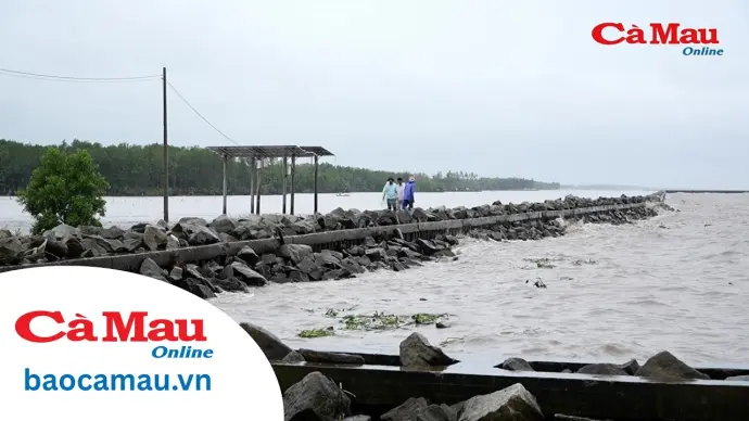 Canh giữ đê biển Tây vì sự bình yên của người dân