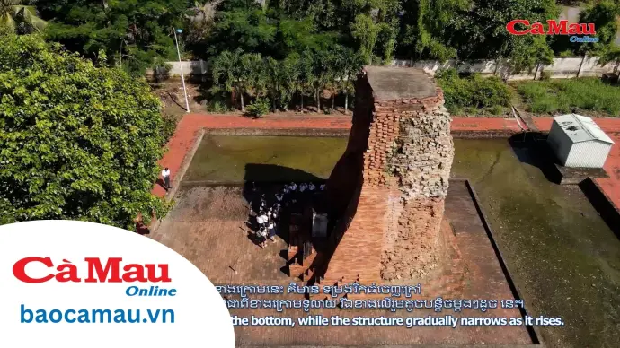 Khám phá tháp cổ ngàn năm tuổi
