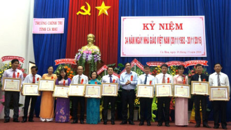 Trường Chính trị kỷ niệm 34 năm ngày Nhà giáo Việt Nam