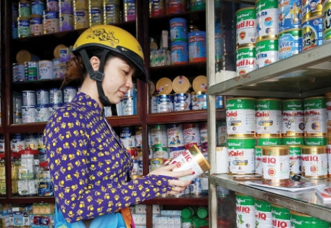 Tích cực thực hiện việc bình ổn giá sữa