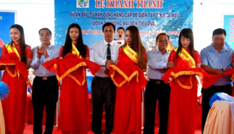 Khởi công và khánh thành công trình chào mừng 20 năm tái lập tỉnh