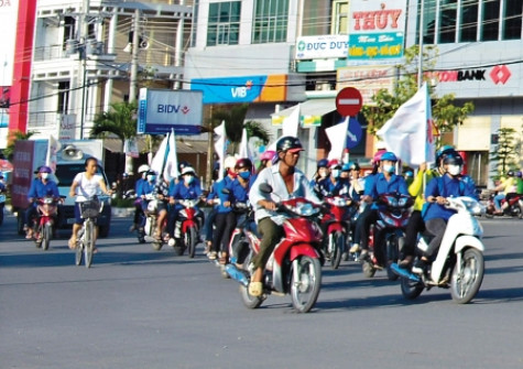 Khắc phục khó khăn trong phòng, chống HIV/AIDS