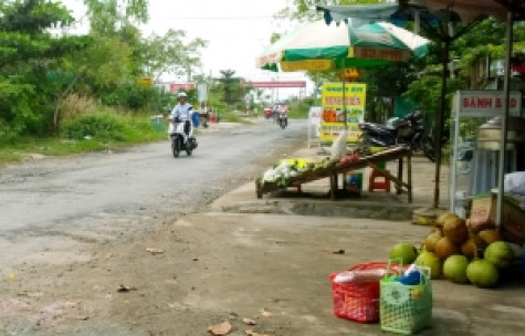 Hành lang an toàn lộ giới chưa thông thoáng