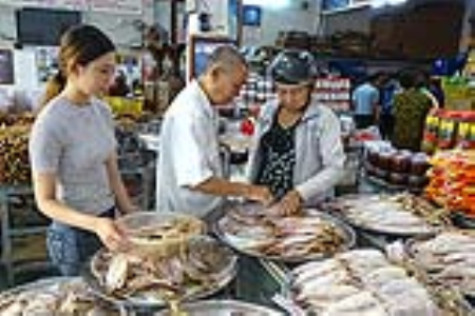 Nóng thị trường thủy, hải sản khô cận Tết