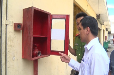 Tiềm ẩn nguy cơ cháy chợ