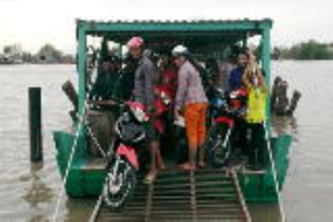 Hiểm hoạ tại bến khách ngang sông